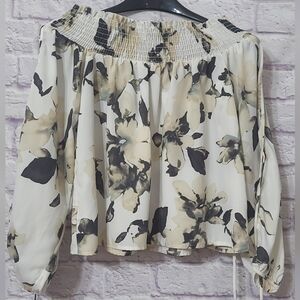 Papaya Floral Smocked, Cold Shoulder,Open Balloon Sleeve  Crop Top Large